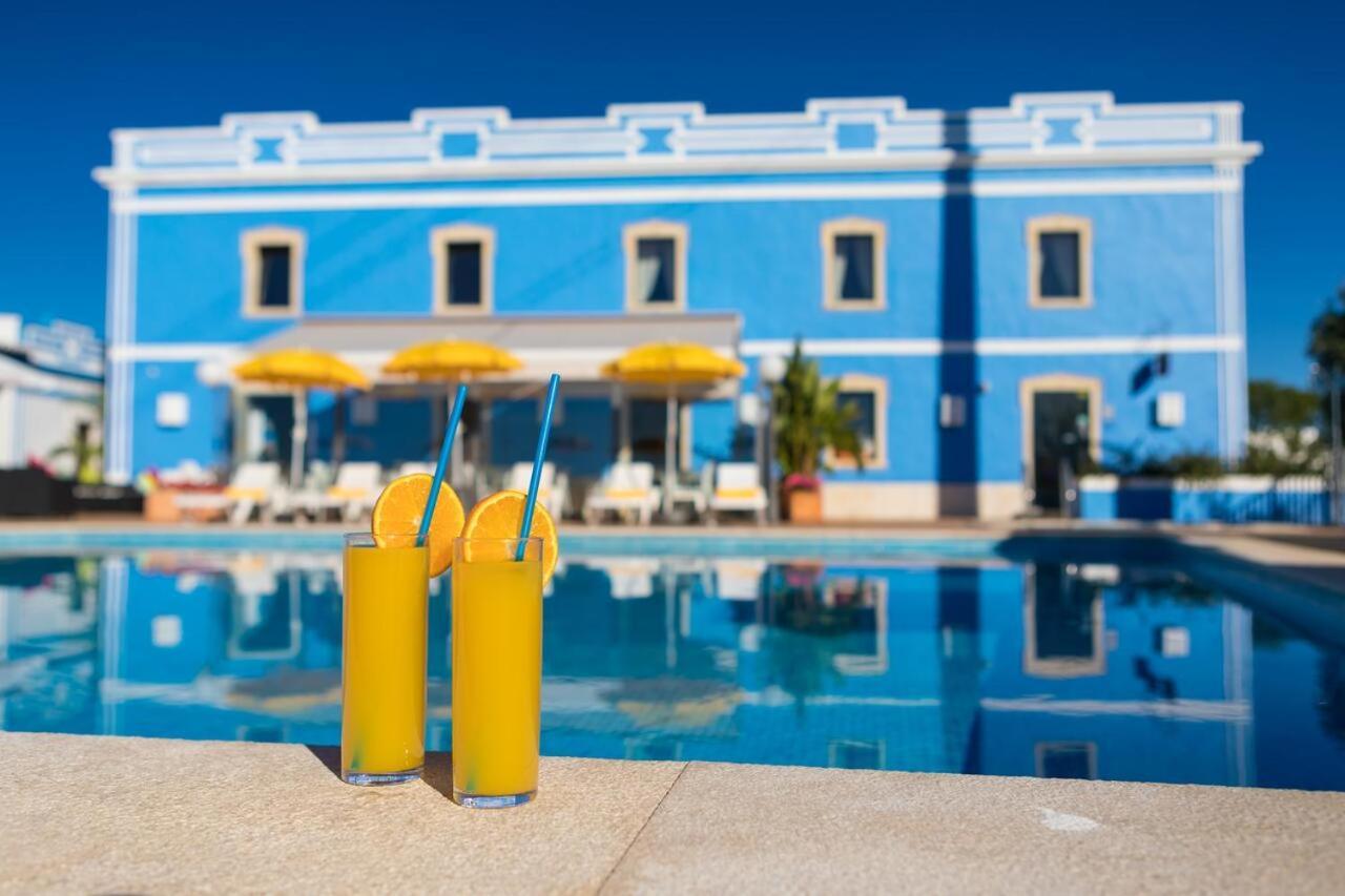 Sunny Oasis With Pool